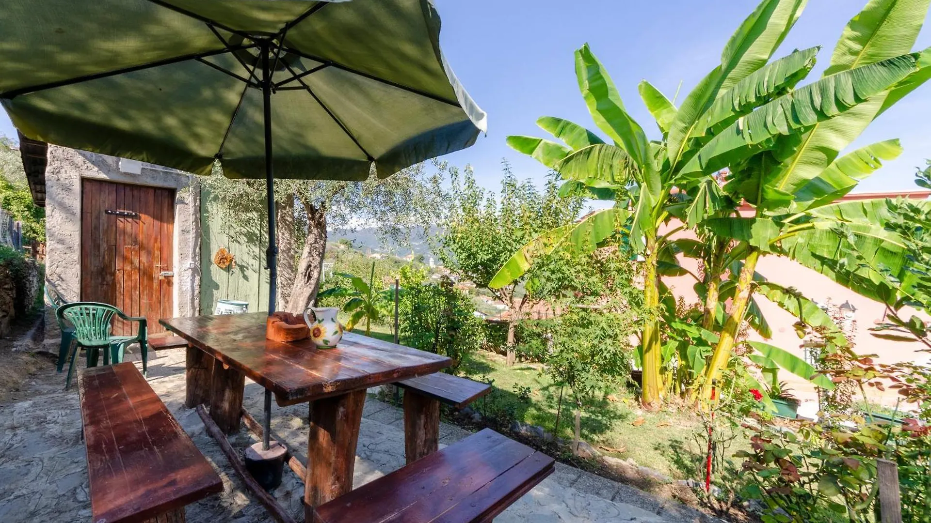 Alla Casa Rosa- Appartamento Nel Verde Con Posto Auto, Zona Tranquilla,Wifi Gratuito,Aria Condizionata Rapallo 0*,
