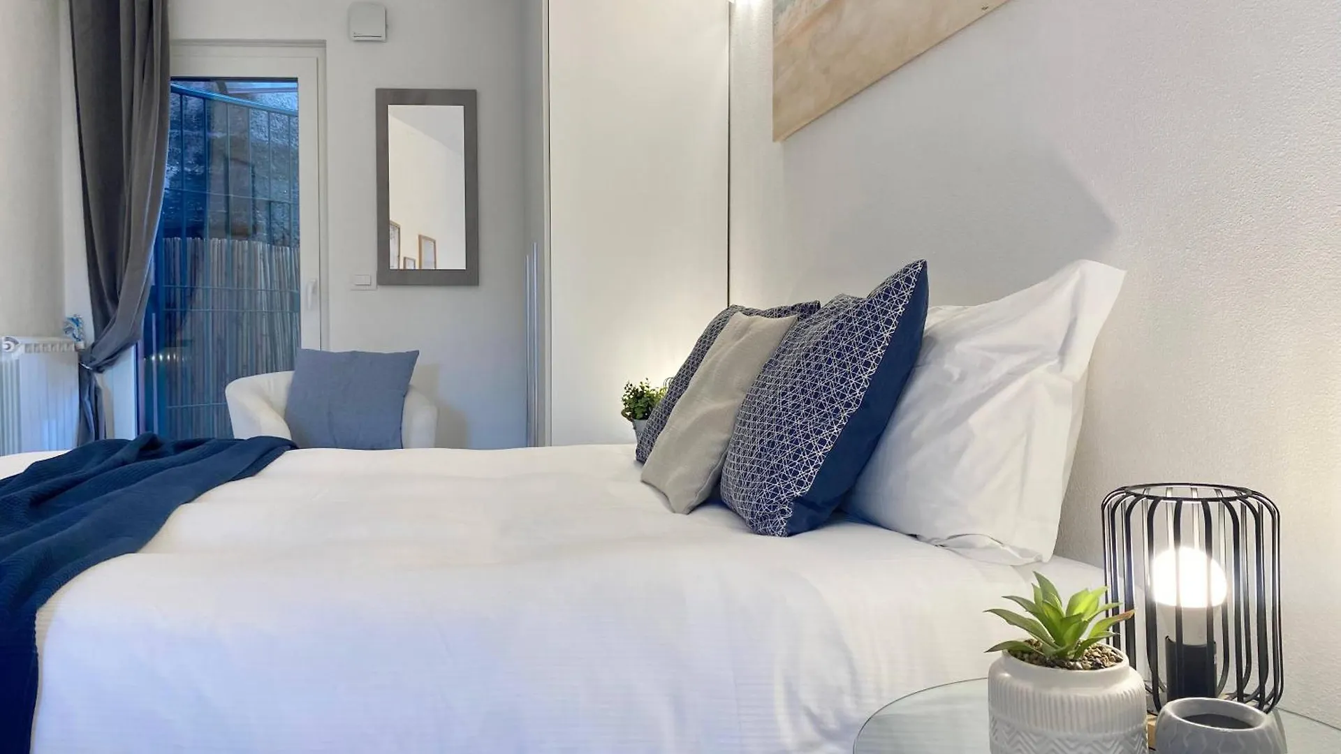 Alla Casa Rosa- Appartamento Nel Verde Con Posto Auto, Zona Tranquilla,Wifi Gratuito,Aria Condizionata Rapallo Italia