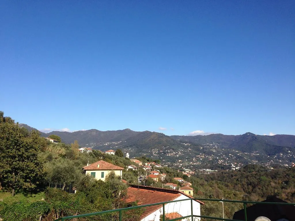 Alla Casa Rosa- Appartamento Nel Verde Con Posto Auto, Zona Tranquilla,Wifi Gratuito,Aria Condizionata Rapallo Italia